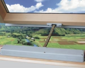 Siłownik-elektryczny-do-okna-dachowego AUTOMATIQUE DES FENETRES