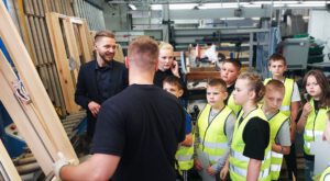 DZIECI-W-OKPOL-DO-PUBL-21-300x165 Dzieci w firmie OKPOL