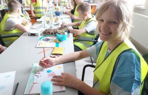 DZIECI-W-OKPOL-DO-PUBL-5-min-300x192 Dzieci w firmie OKPOL